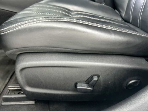 Used 2017 Chrysler 300 S w/ S Model Appearance Package image 14