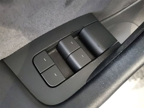 Used 2021 Tesla Model 3 Long Range image 17