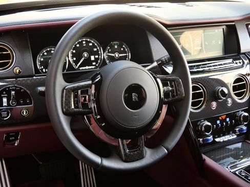 Certified 2023 Rolls-Royce Cullinan Black Badge w/ Driver's Package AWD/4WD image 29