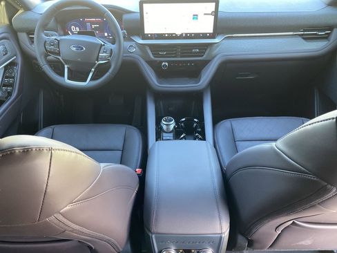 New 2026 Ford Explorer Platinum RWD image 13