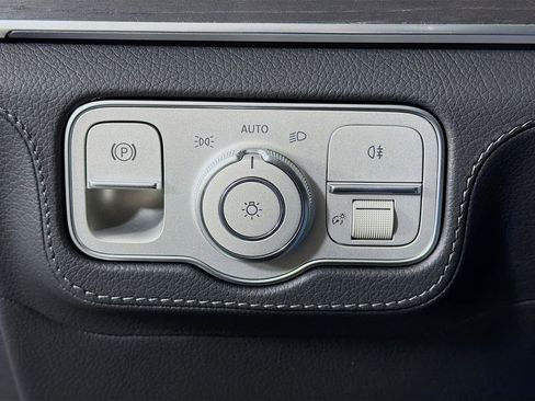 New 2026 Mercedes-Benz GLE 53 AMG 4MATIC Coupe image 11