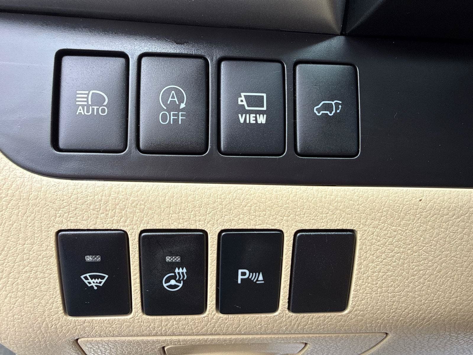 Used 2019 Toyota Highlander Limited Platinum AWD/4WD image 12