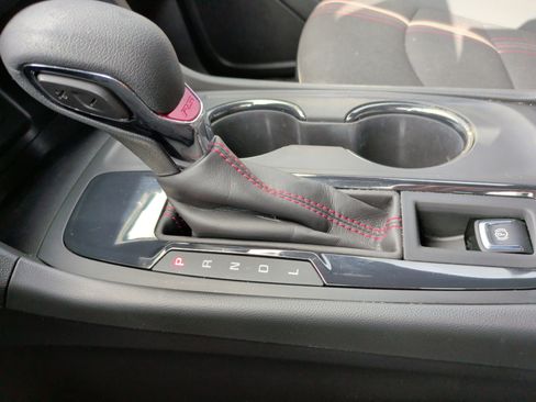 Used 2023 Chevrolet Equinox RS image 25