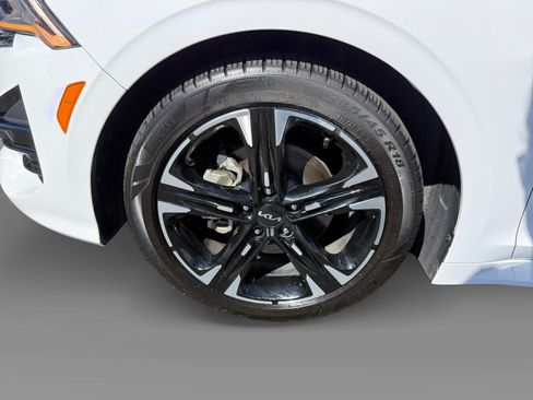 Used 2024 Kia K5 GT-Line w/ GT-Line Premium Package FWD image 9