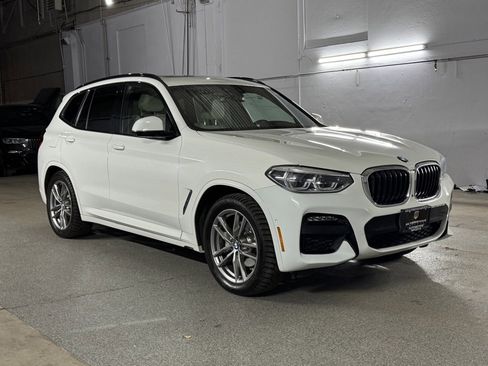Used 2021 BMW X3 xDrive30e w/ Executive Package image 3
