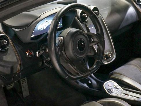 Used 2017 McLaren 570S Coupe image 13