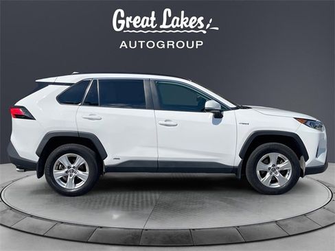 Used 2021 Toyota RAV4 XLE image 6