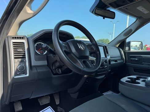 Used 2014 RAM 1500 Classic SLT AWD/4WD image 14