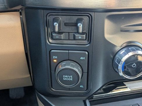 Used 2024 Ford F350 Lariat image 25
