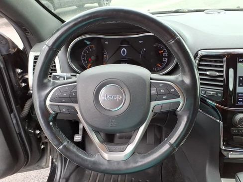 Used 2019 Jeep Grand Cherokee Limited w/ Luxury Group II image 18