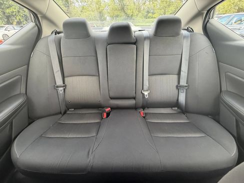 Used 2025 Nissan Altima 2.5 SV FWD image 38