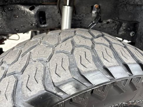 Used 2003 Ford Excursion Eddie Bauer image 28