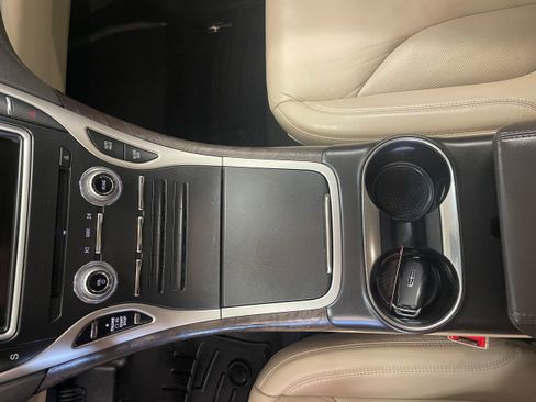 Used 2016 Lincoln MKX Select w/ Climate Package image 18