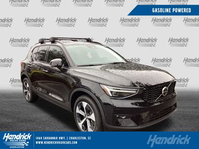 New 2026 Volvo XC40 B5 Plus w/ Protection Package Premier