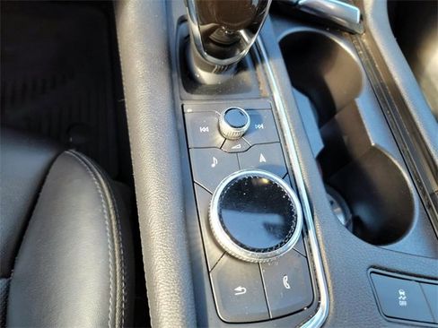 Used 2020 Cadillac XT5 Premium Luxury image 26