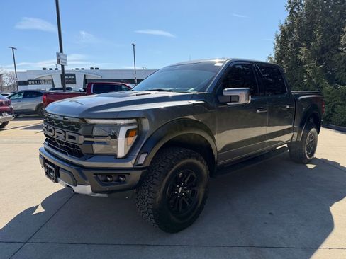 Used 2025 Ford F150 Raptor image 7