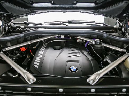 Used 2024 BMW X5 xDrive40i w/ Premium Package AWD/4WD image 28