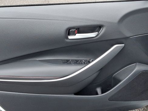 Certified 2025 Toyota Corolla SE image 12