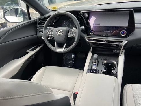 Used 2023 Lexus RX 350 Premium w/ Cold Area Package AWD/4WD image 15