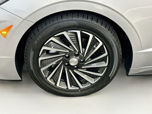 Used 2021 Hyundai Sonata Limited w/ Cargo Package FWD image 34