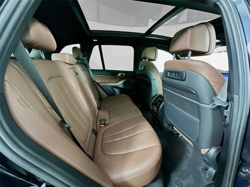 Used 2020 BMW X5 xDrive40i w/ M Sport Package image 29