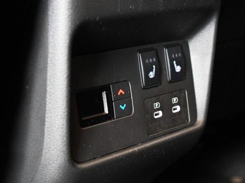 Used 2025 Nissan Rogue Platinum w/ Platinum Premium Package AWD/4WD image 24