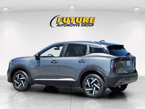 Certified 2025 Nissan Kicks SV FWD image 7