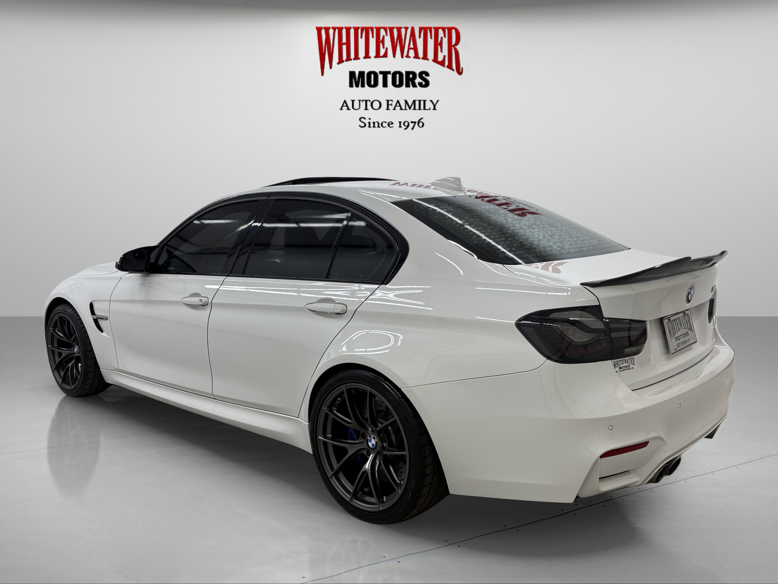 Used 2017 BMW M3 RWD image 2