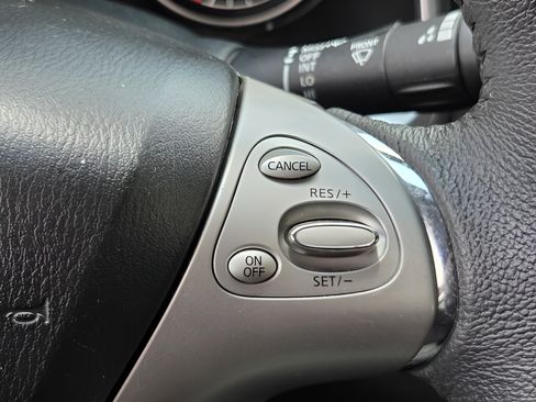 Used 2016 Nissan Murano SL FWD image 17