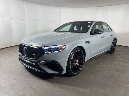 Used 2025 Mercedes-Benz E 53 AMG e 4MATIC Sedan image 3