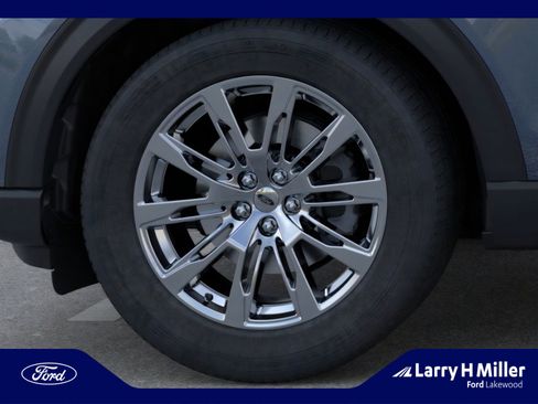 New 2026 Ford Explorer Active w/ Active Comfort Package image 19