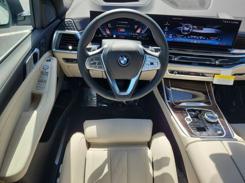 New 2027 BMW X7 xDrive40i w/ Executive Package AWD/4WD image 11
