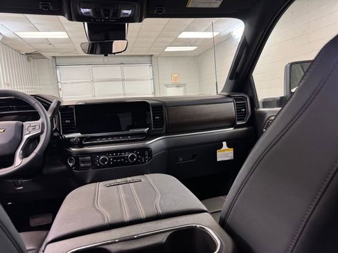 New 2025 Chevrolet Silverado 3500 High Country w/ Technology Package image 23