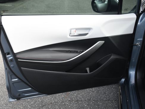 Used 2024 Toyota Corolla SE image 9