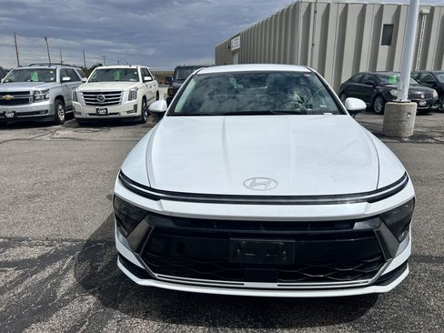 Certified 2025 Hyundai Sonata SEL FWD image 8