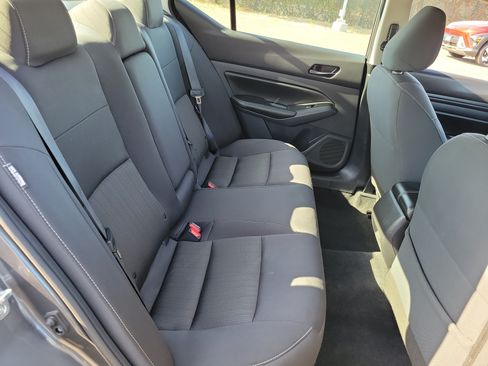 Used 2024 Nissan Altima 2.5 SV FWD image 23
