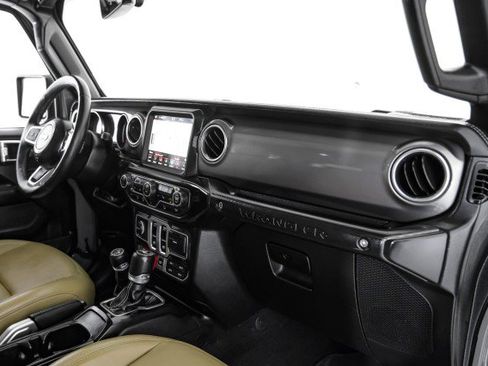 Used 2018 Jeep Wrangler Rubicon AWD/4WD image 10