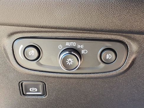 Used 2021 GMC Terrain SLT w/ LPO, Floor Liner Package AWD/4WD image 13