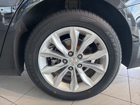 Used 2023 Chevrolet Malibu LT image 9