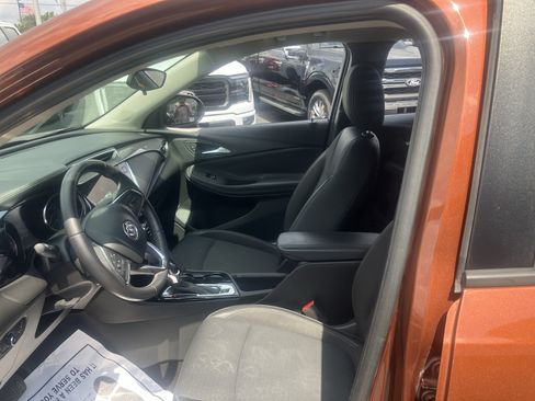 Used 2020 Buick Encore GX Select FWD image 21