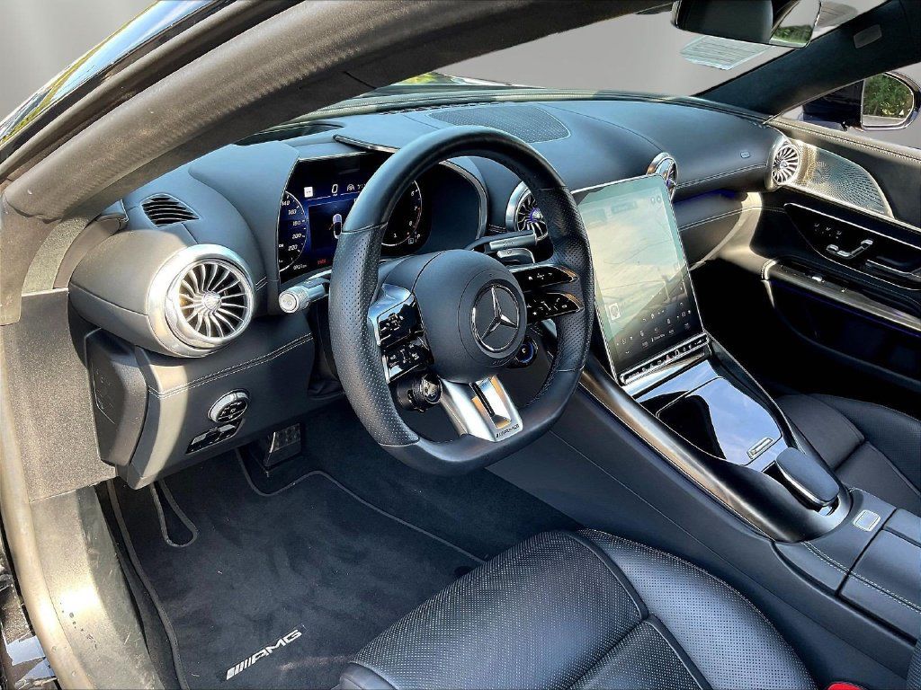 Certified 2022 Mercedes-Benz SL 63 AMG 4MATIC w/ Driver Assistance Package image 18