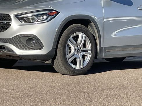 Used 2022 Mercedes-Benz GLA 250 4MATIC image 23