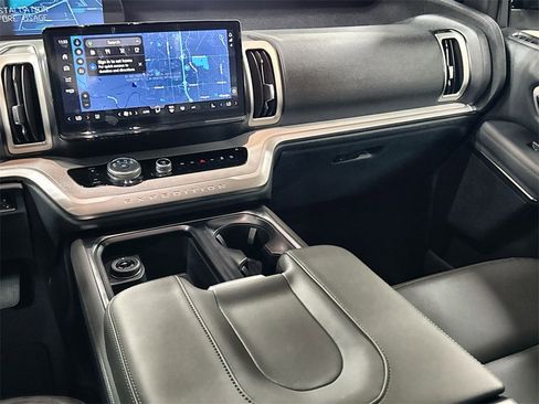 New 2026 Ford Expedition Active image 28