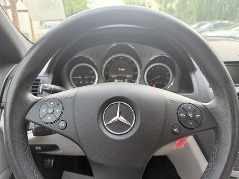 Used 2010 Mercedes-Benz C 300 4MATIC Sedan image 23