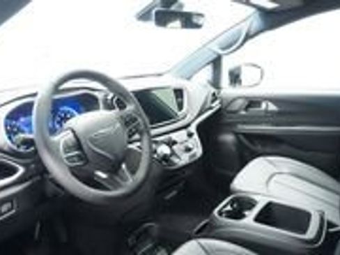 New 2026 Chrysler Voyager LX FWD image 31