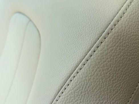 New 2026 Mercedes-Benz GLB 250 4MATIC image 35