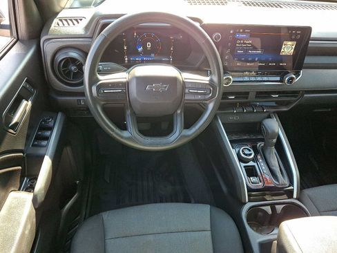 Used 2023 Chevrolet Colorado Trail Boss w/ Technology Package AWD/4WD image 11