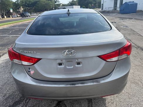Used 2012 Hyundai Elantra GLS w/ Preferred Pkg 3 FWD image 7