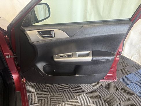 Used 2010 Subaru Impreza 2.5i Premium AWD/4WD image 12