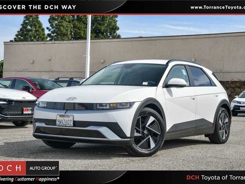 Used 2025 Hyundai Ioniq 5 SEL image 1